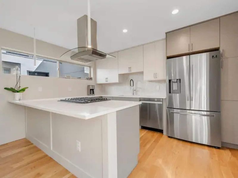 Bf83ee79 1829 4076 afbe 19a1792ad7eb homerunner