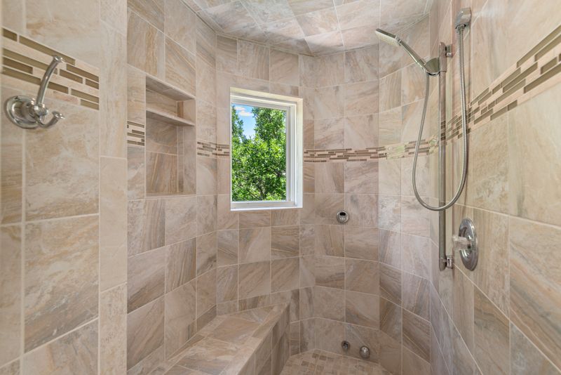 C0d55647 ee93 4cb0 9d6e a02b998623e0 homerunner