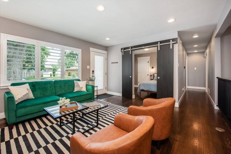 C708ebf5 ae47 4cf3 8ebc 0a6f732e3a0f homerunner