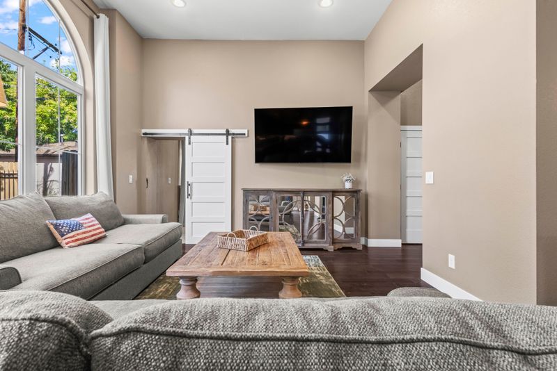 C8d1c2fd 6da2 4be2 a501 d3d19600bc8a homerunner