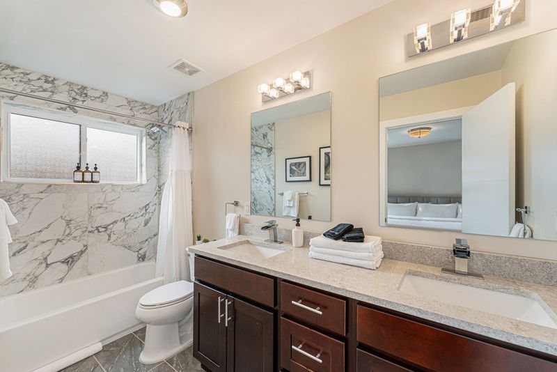 Cb084e3d 4b93 48be 9b93 42236a3d17bf homerunner