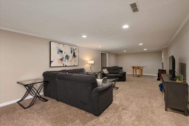 D1723507 e183 4d24 be9c e26b3f65bd80 homerunner