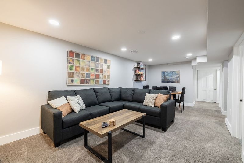 D1d9e121 7903 4103 9d48 8dc98611fa5e homerunner