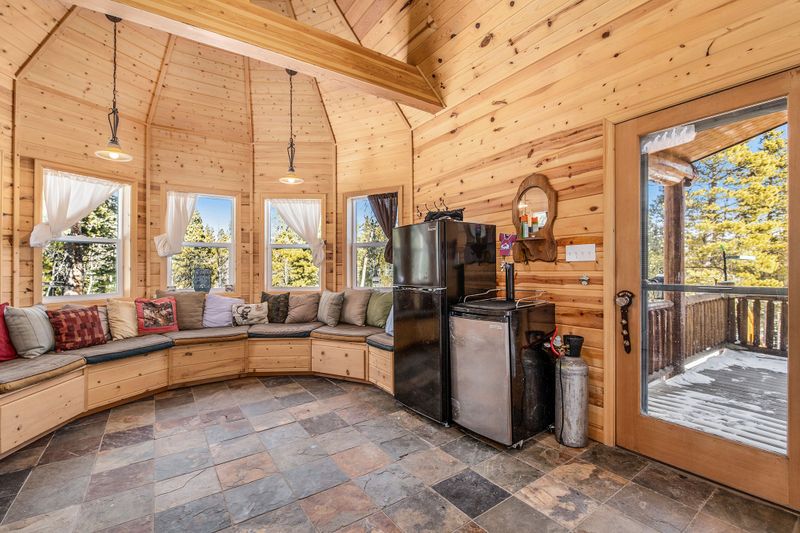 D63240fb dedb 46dd bd8d 4707192acc04 homerunner