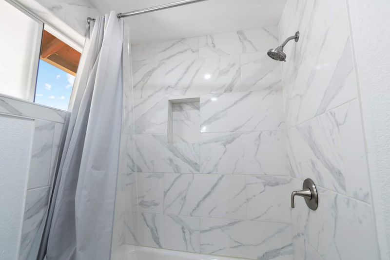 D7113868 25eb 496d 81fb 595ea59c4f8b homerunner