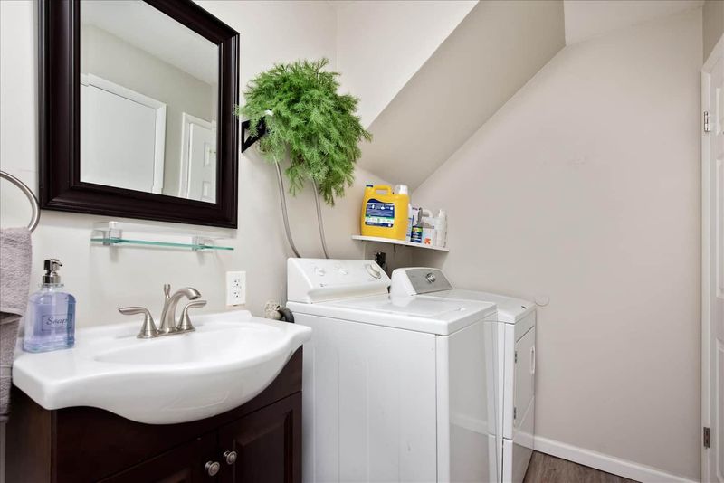 Dc2d82ba ea92 48e5 b6d7 c2e40156d5c6 homerunner