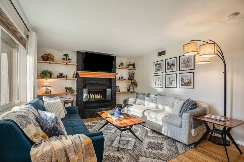 Dda6cf8d 1850 4ca8 aabf 4624cc5563e4 homerunner