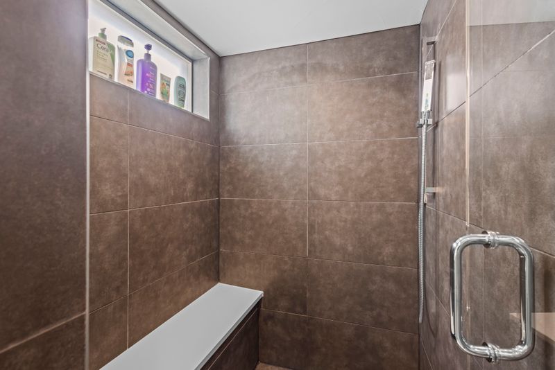 E063d711 ddaa 4a97 9fc4 a2169aeb5fc5 homerunner