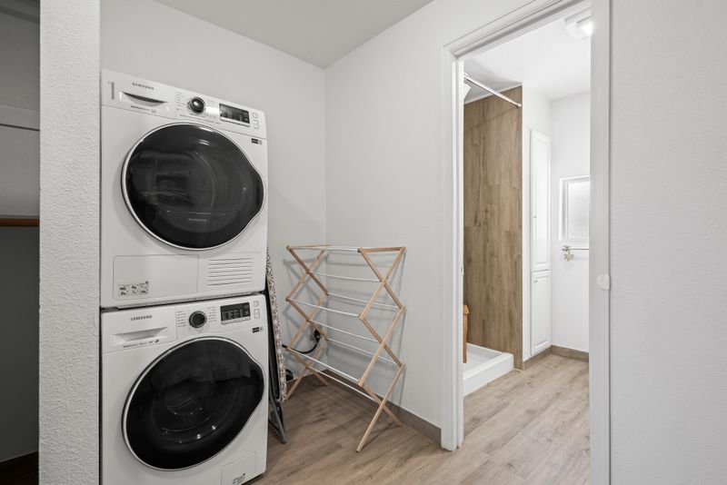 E16c1347 2acc 4354 b2b6 32f110c989f8 homerunner