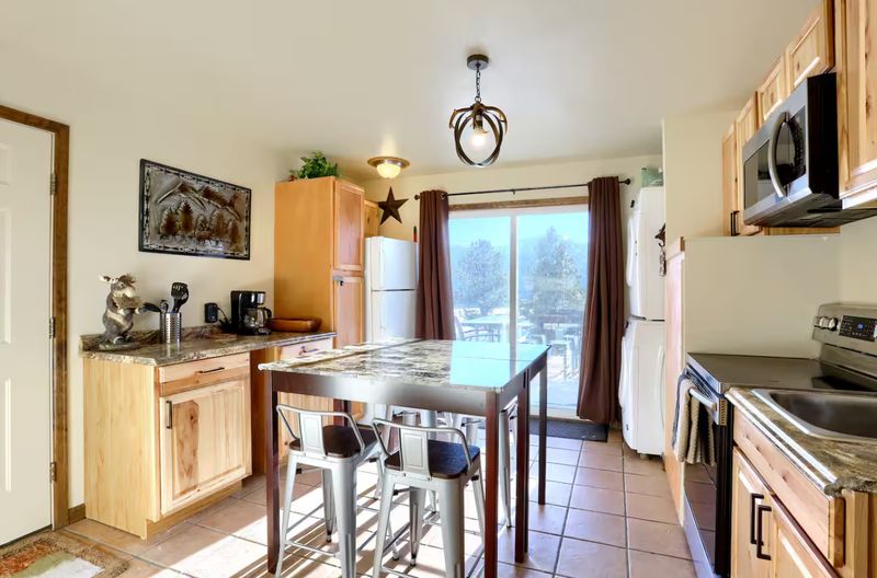 E2b7221f 056b 4895 8d30 610a66fc15bc homerunner