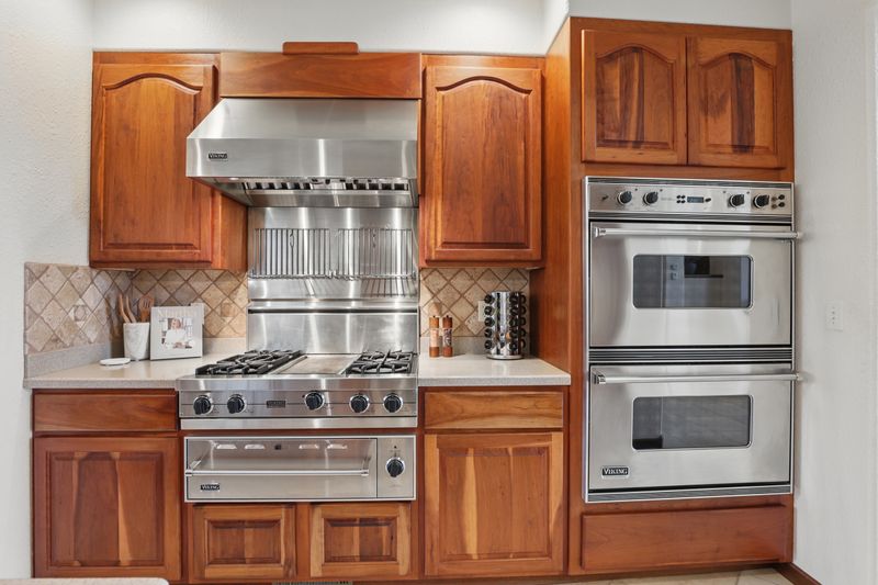 E5005d30 37d4 445a b316 3e0fd3047ada homerunner