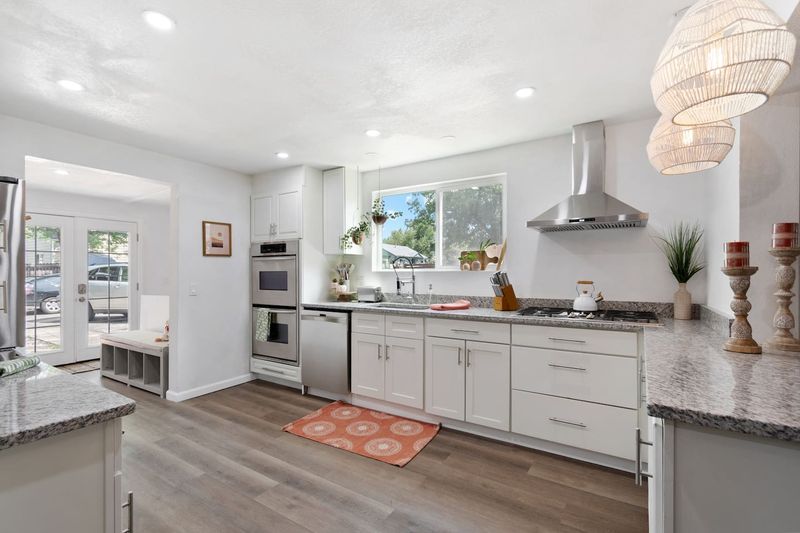 E660d5a4 6eb2 4b22 bed6 09e7f0055f30 homerunner