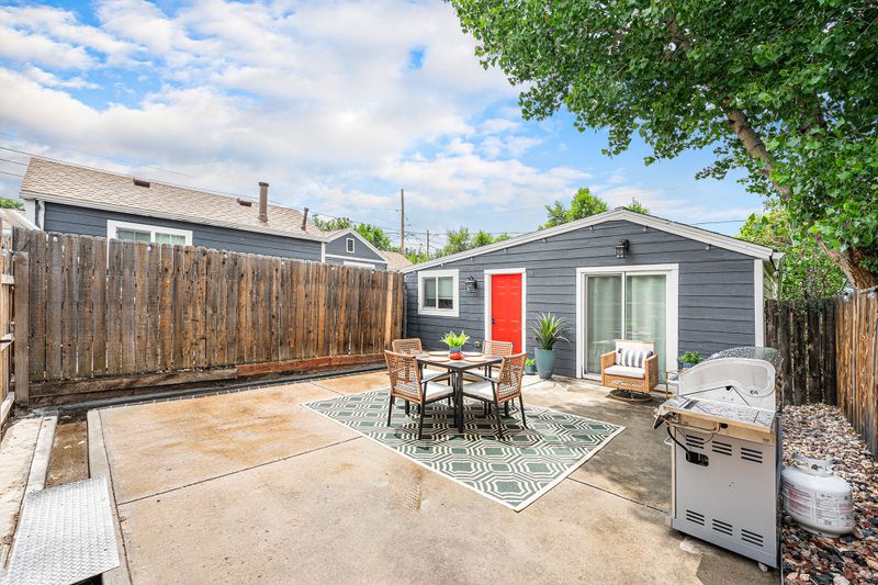 E6c88ec3 46e2 4d07 8fb2 9f2fe54d899e homerunner