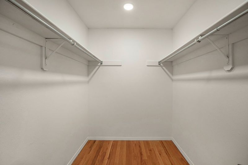 E7922217 fcce 44d4 83a8 89e7e576b68c homerunner