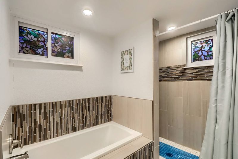 Ecec0572 a24a 4f8d 84be d63e1f4eff8c homerunner