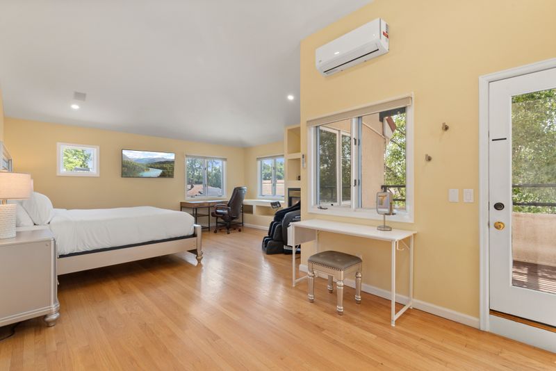 Edfdc49c 1122 4419 91ec 4adf1791e809 homerunner