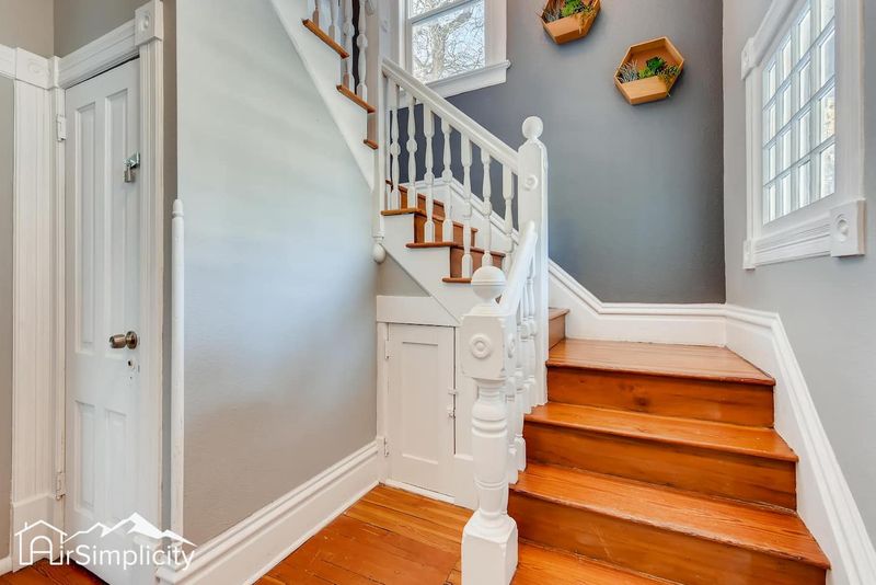 Ef5304bd a3f8 4220 9629 90576d6c3b45 homerunner