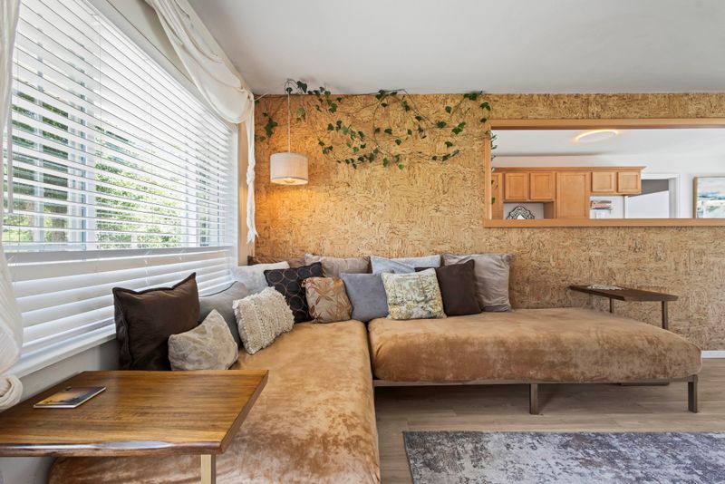 Ef5b1db1 d868 4372 a592 d415e7c13da8 homerunner