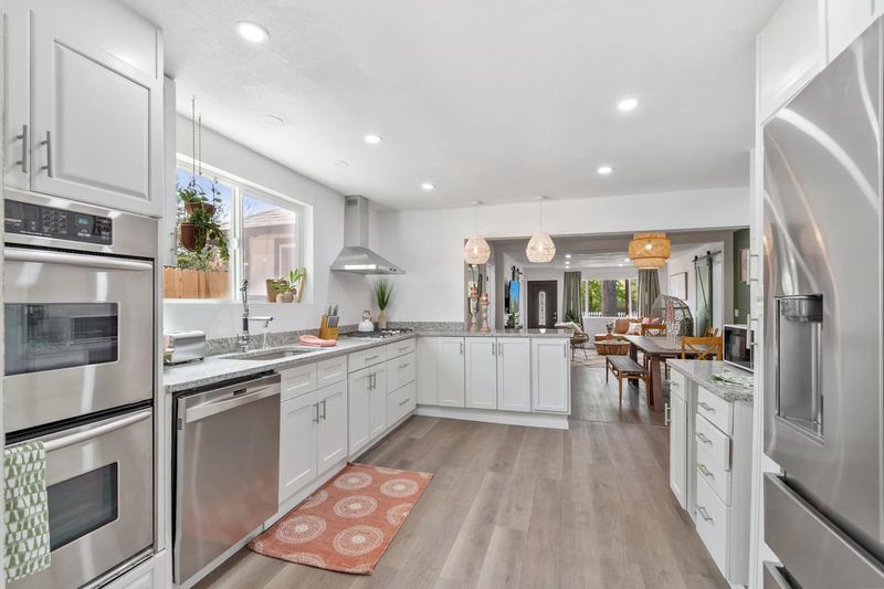 Fe9f27d2 8596 4074 b7ba 95a745442632 homerunner