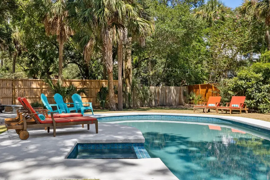 Swimming pool for your group to enjoy!
