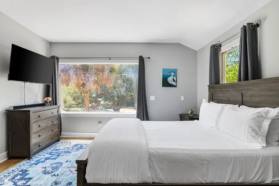 Bedroom #2: Queen Bed & TV