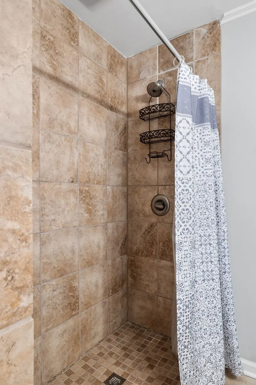 Bathroom 3: Walk-in shower