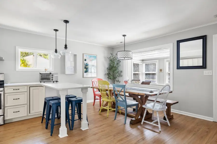 Dining table seating as well as island seating for your group! 