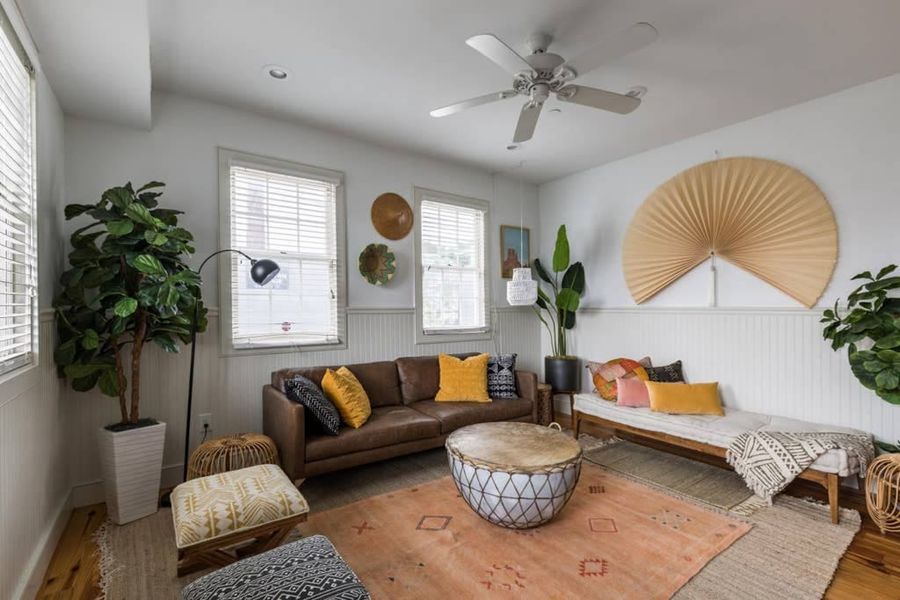 Amazingly decorated living room!!