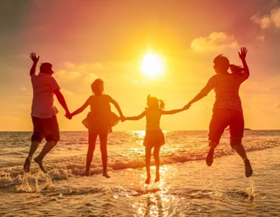Family reunions and large groups