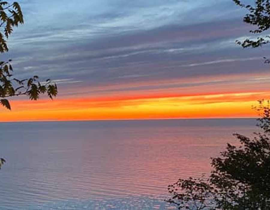 Homes on lake michigan