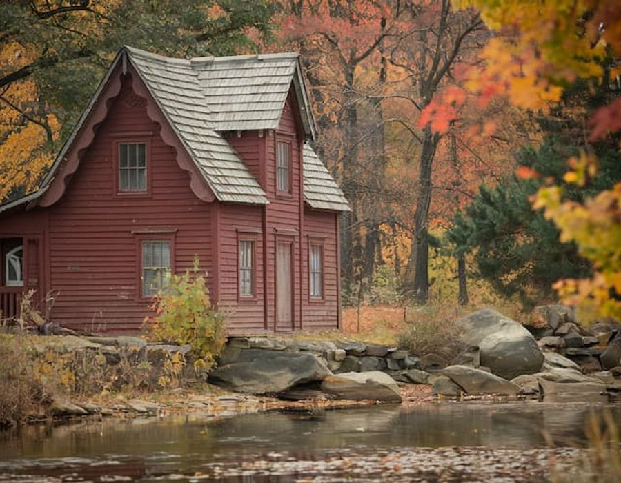 Homes on rivers / streams