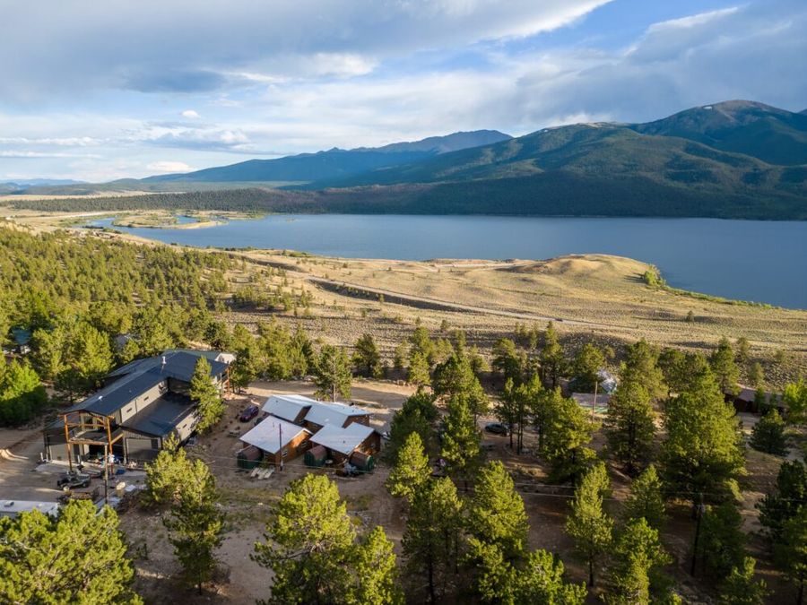 Cabin Compound | Lake + Alpine Lookout | Fast Wifi Main Image