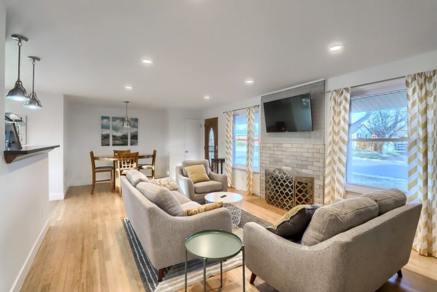 Mid-Mod Home • Chefs Kitchen • 2 Living Rms • Yard Main Image