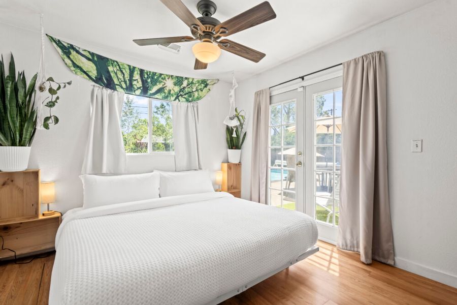 Petals 4 Pollinators | Heated Pool | BBQ | Cabana Main Image