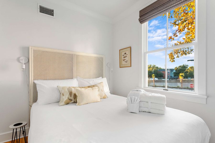 Bedroom #3: Queen Bed