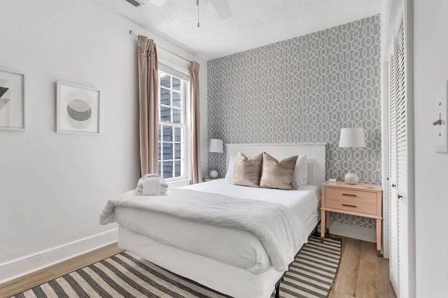 Bedroom 4: Queen Bed + TV + Ceiling Fan!