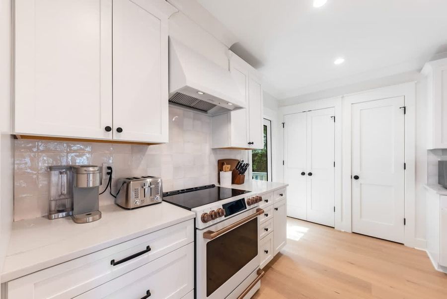 
Fully equipped kitchen with everything you need to cook a meal!