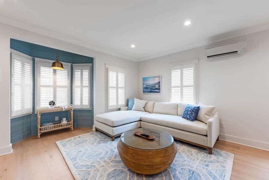 Spacious living room with seating for your entire group!