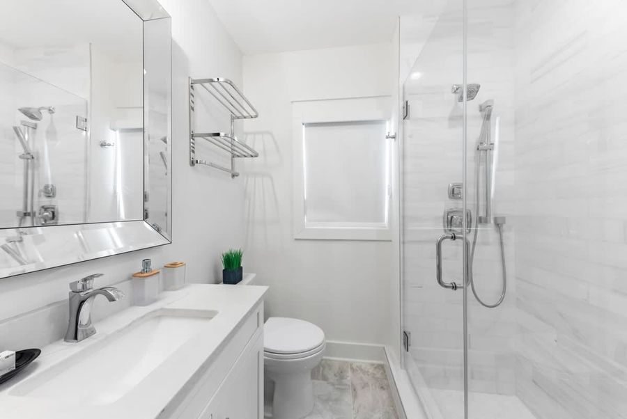 Bathroom 1: Walk-in shower