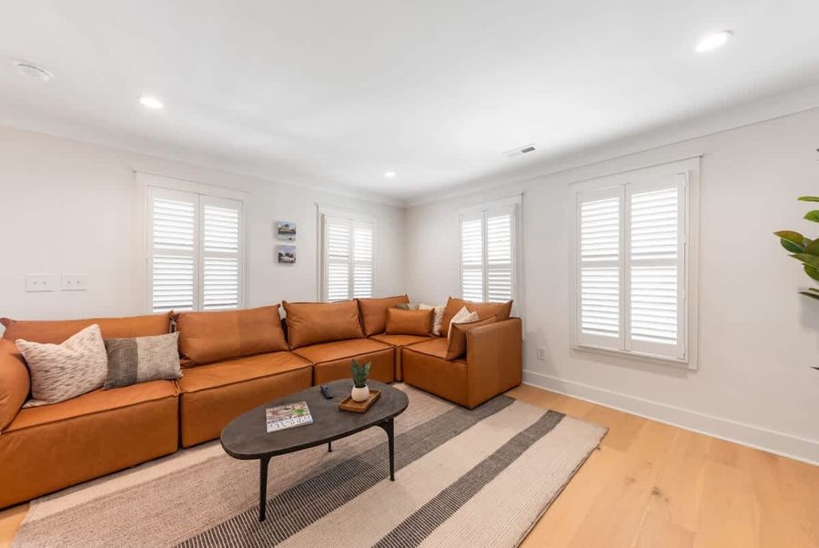 Let the sunshine fill out the space. Large windows allow for plenty of natural light.