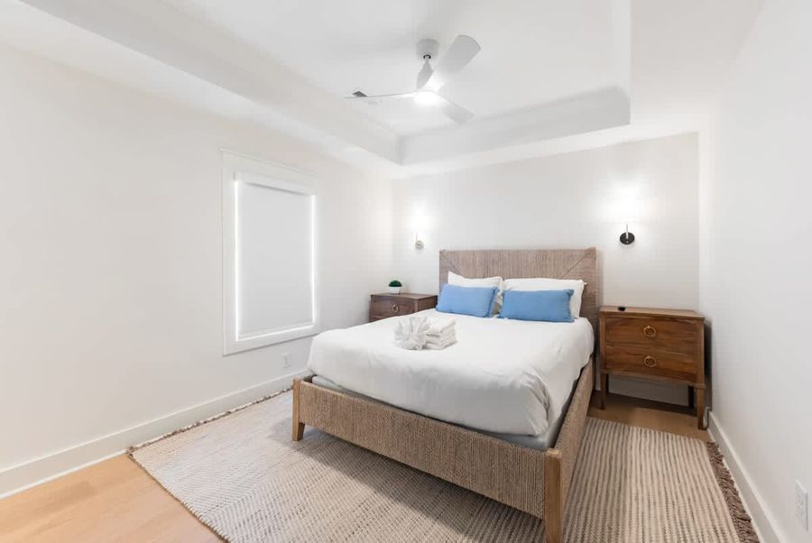 Sleep like royalty on the queen-size bed.