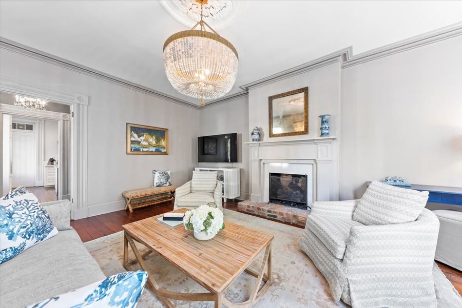 Spacious living room with seating for your entire group