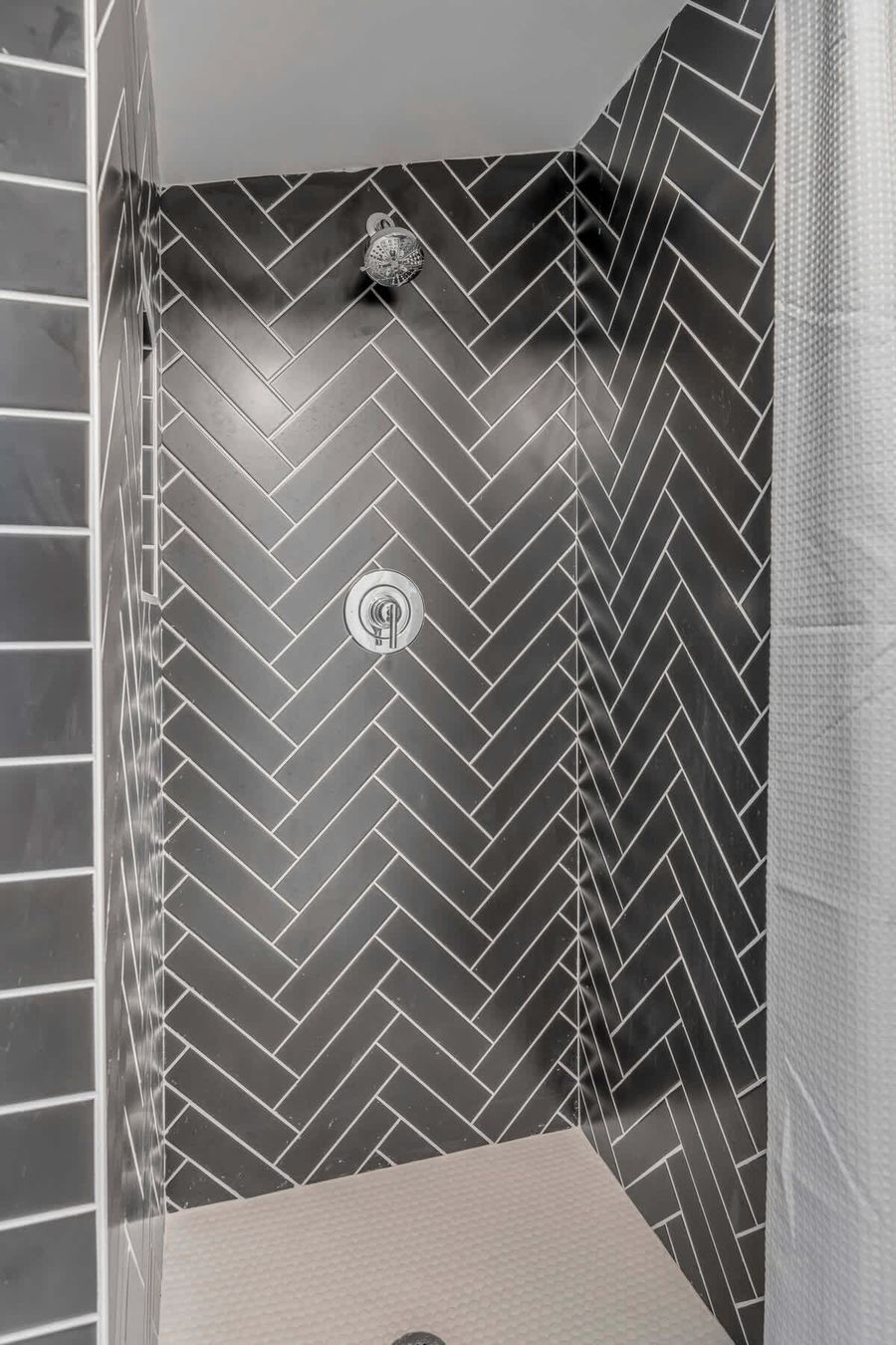 Bathroom 1: Walk-in shower