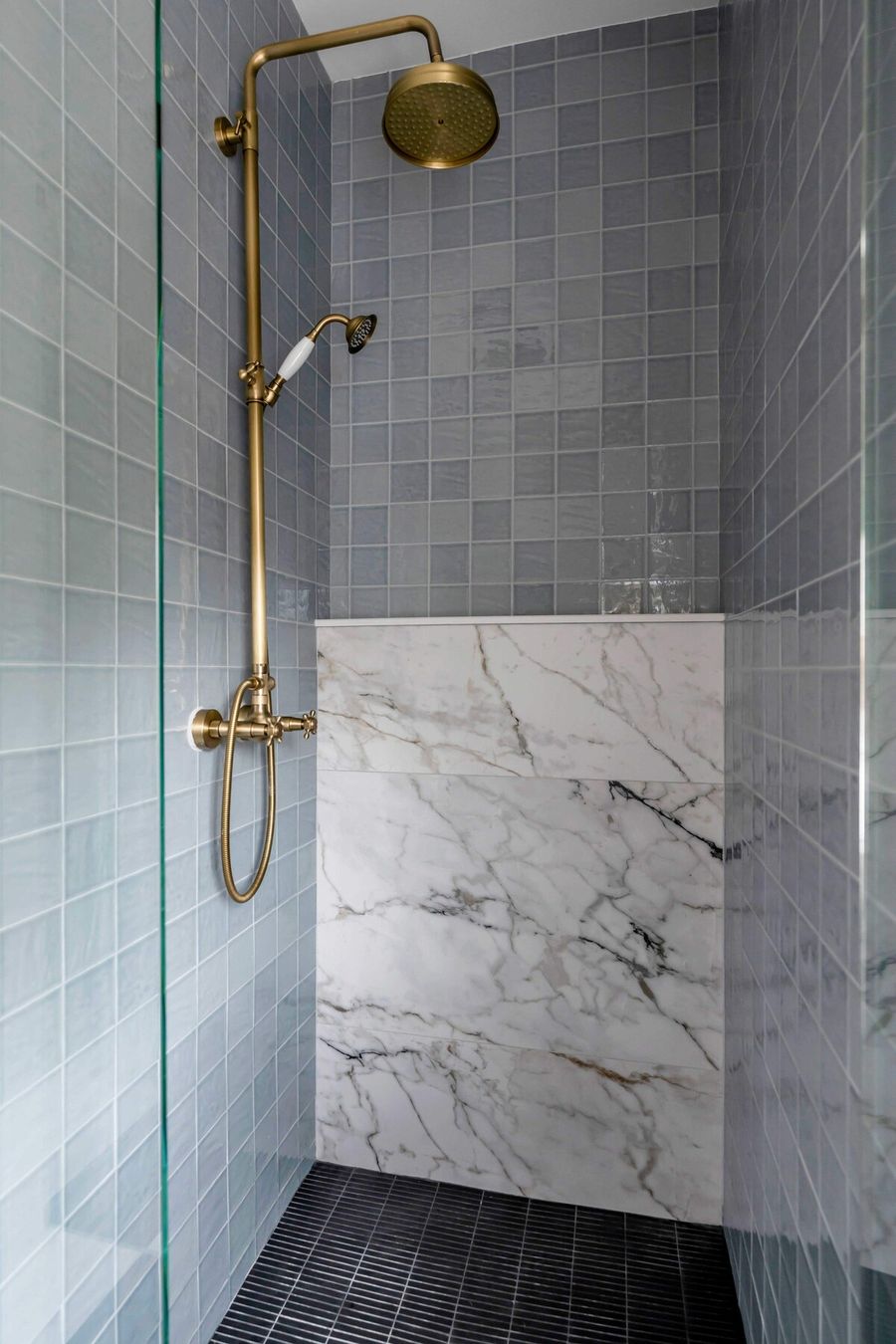 Bathroom 3: Walk-in shower