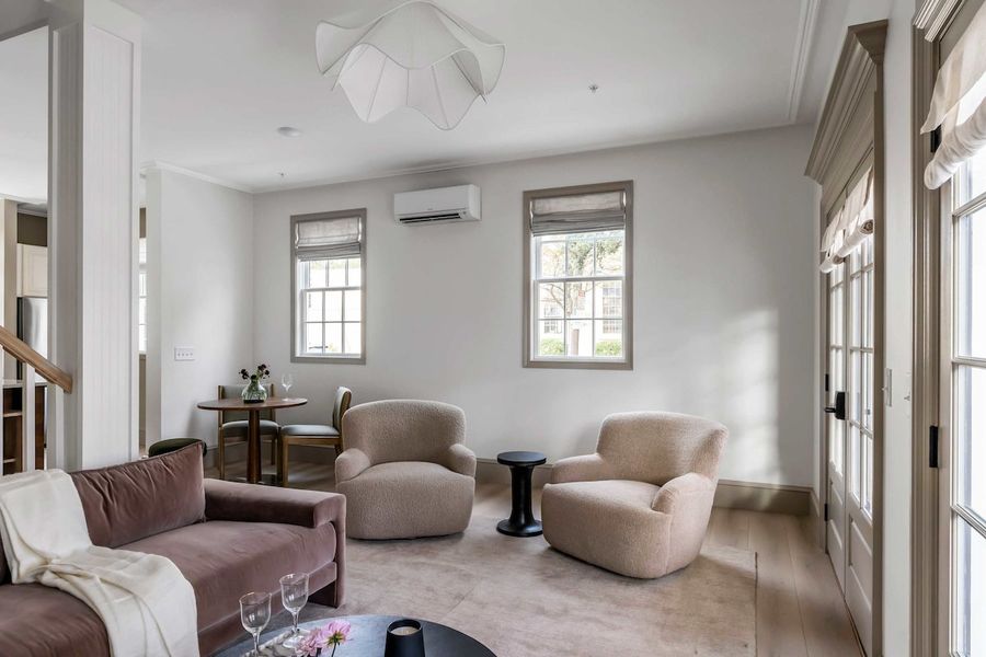 Spacious living room with seating for your entire group!