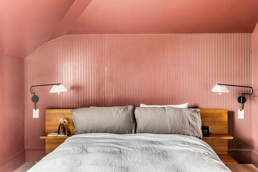Bedroom 1: King bed