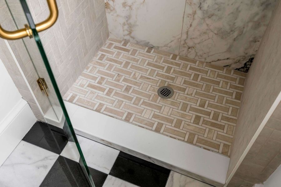 Bathroom 1: Walk-in shower