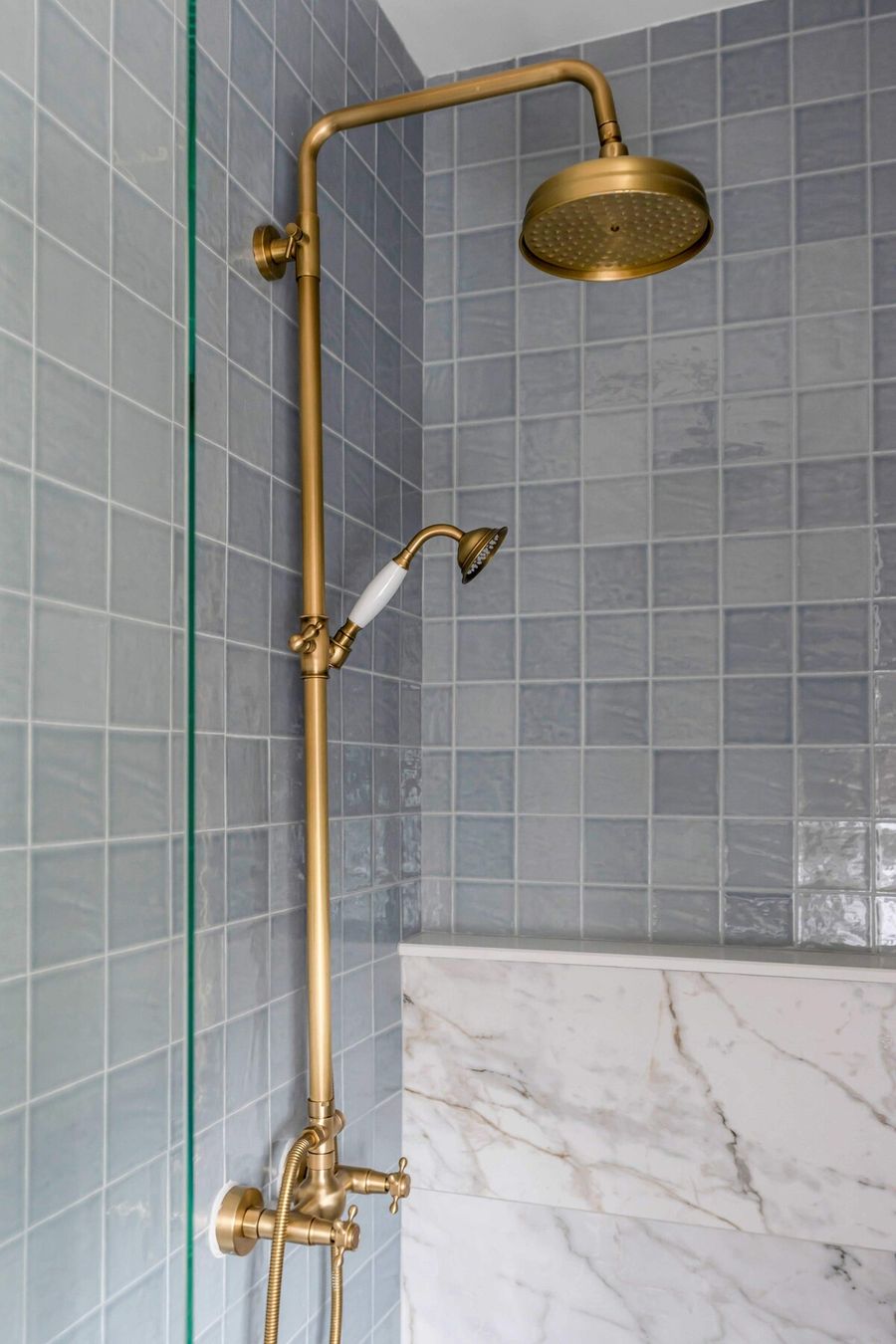 Bathroom 3: Walk-in shower