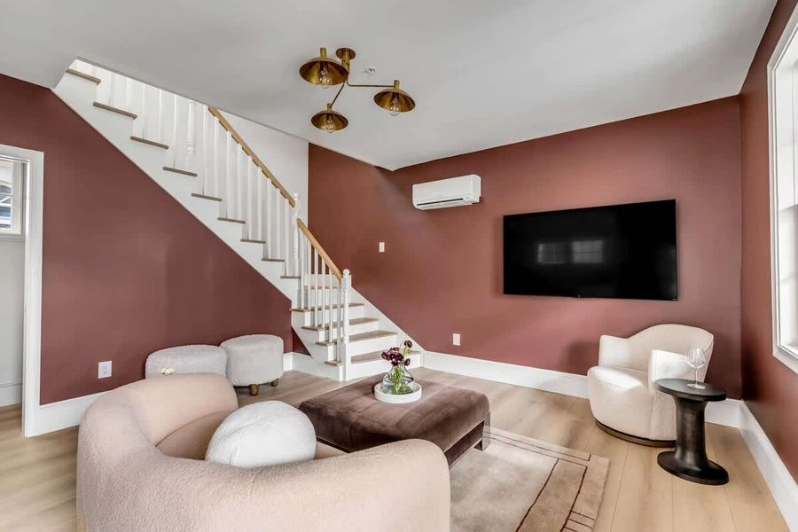 Spacious living room with seating for your entire group!