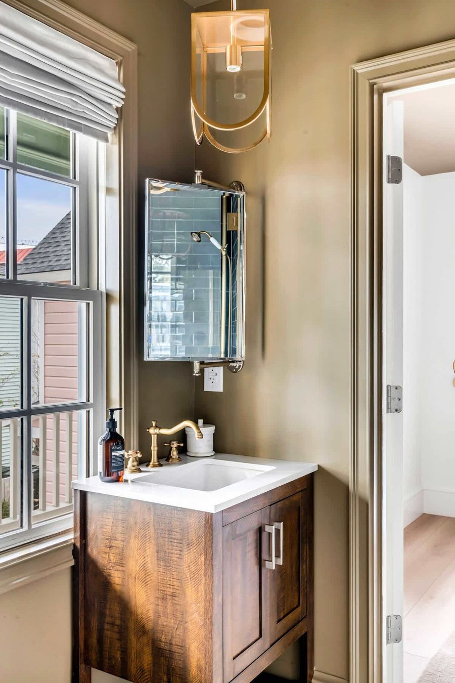 Bathroom 2: Walk-in shower